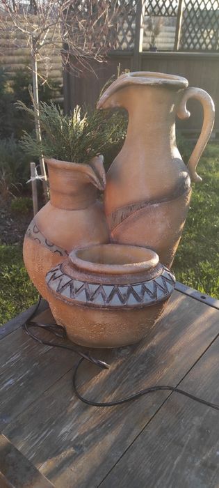 Фонтан садовий Глечики