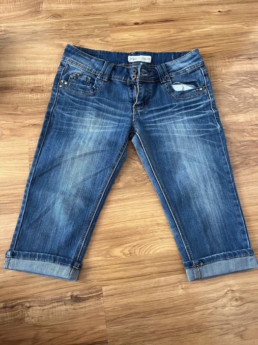 spodenki jeansowe