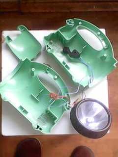 ліхтарик налобний