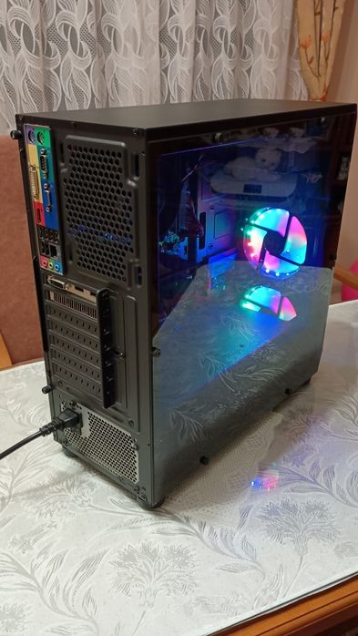 Zestaw komputerowy + gratis encyklopedia zdrowia + gra PC