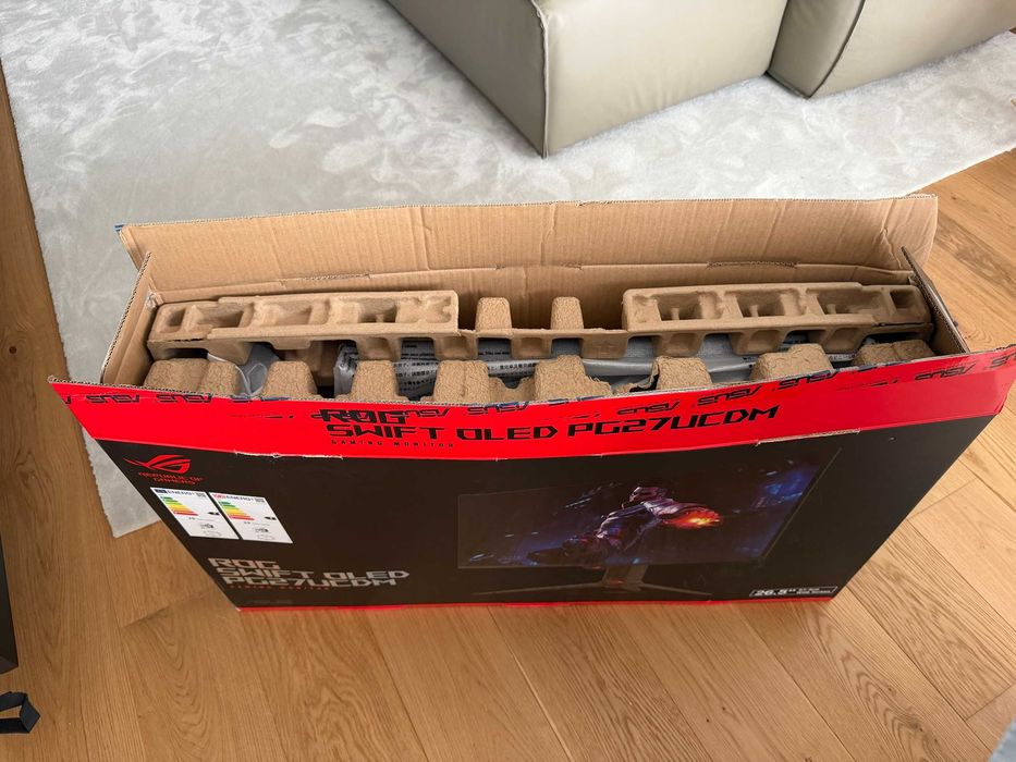 Monitor ASUS ROG Swift PG27UCDM 4K 240Hz OLED - Garantia até 2028