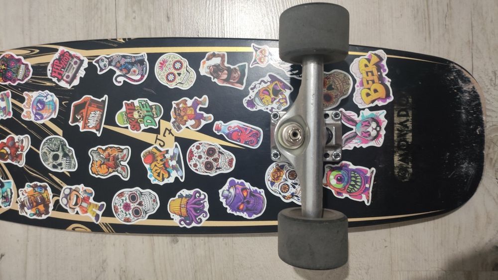 Surfskate com mala de transporte