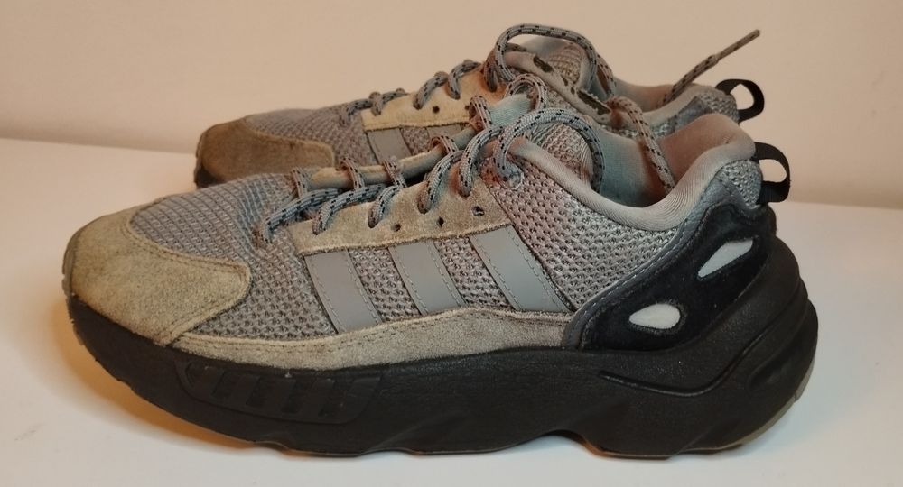 adidas originals zx - купити жіноче взуття - Ціна на OLX.ua
