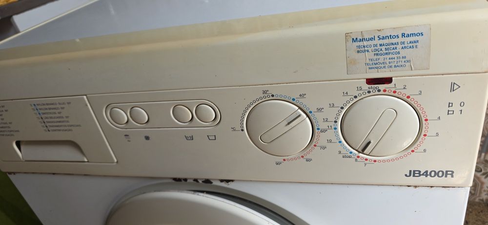 Máquina de lavar roupa antiga (urgente)