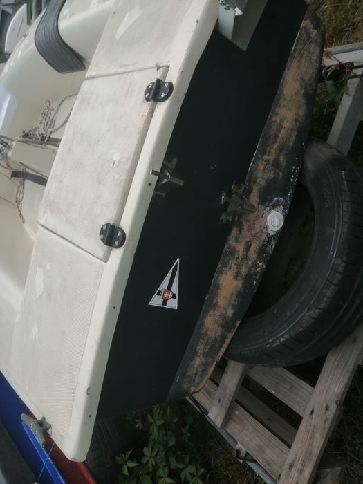 Łódka żaglowa 4,7 m – klasyczna