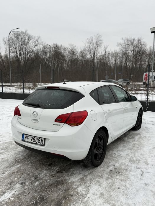 Na Sprzedaz Opel Astra 1.2 D /Zamiana/Gwarancja/Klima/Osczedny/Zadbany