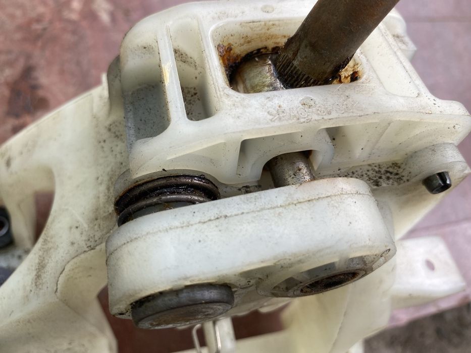 Куліса мкпп коробки передач механічна Toyota Camry 40 бензин 2.4