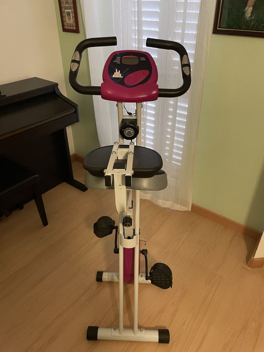 Bicicleta estática dobravel HOMCOM A90-192