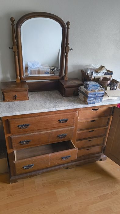 Móvel quarto maçico para despachar