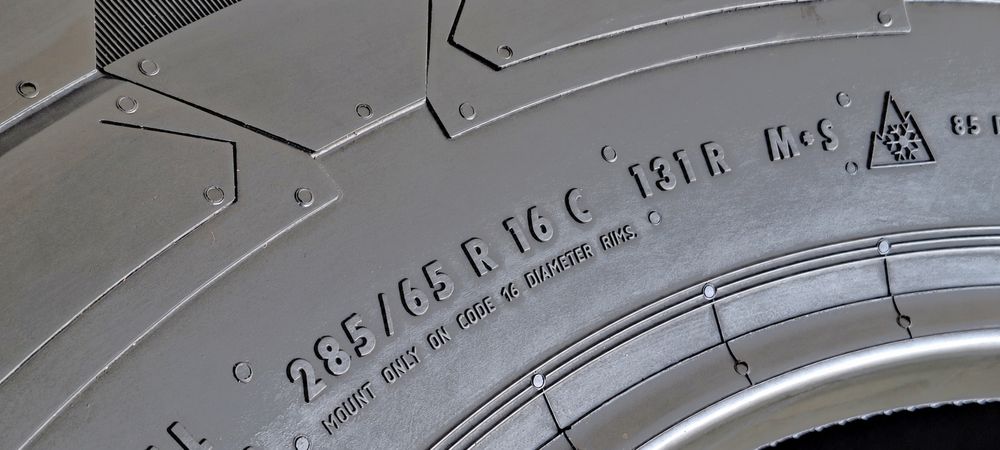 2x 285/65R16C Continental VanContactWinter 131R 3 lata gwar.
