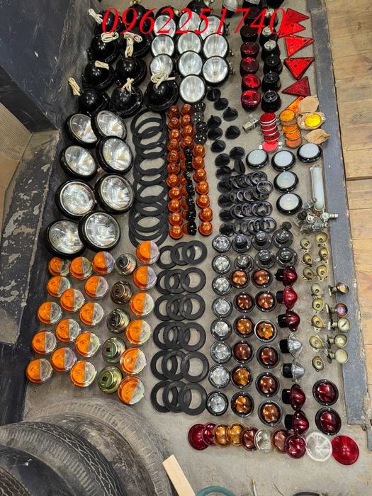 Фари, стопи, габаріти УАЗ 469, УАЗ 452, Газ 53, Газ 3307, Газ 69, Зил