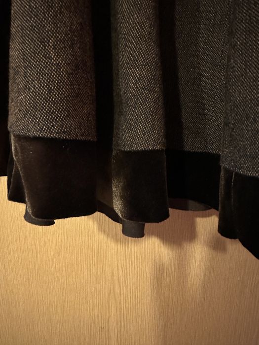 Brazowa rozkloszowana spodnica gruba z haftem