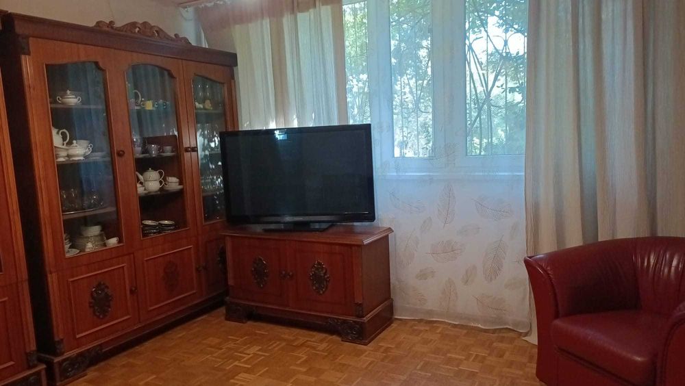 BEZPOŚREDNIO, Sadyba, ciche 2 pokoje z kuchnią, parter z ogródkiem