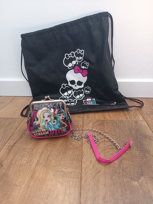 Mala/ carteira monster high e saco