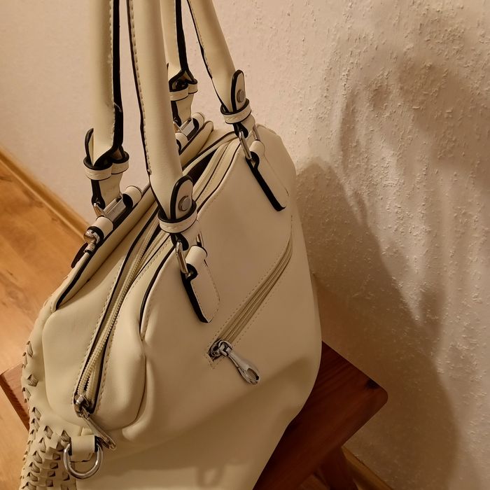 Sprzedam torebkę  częściowo wykonana ze skóry