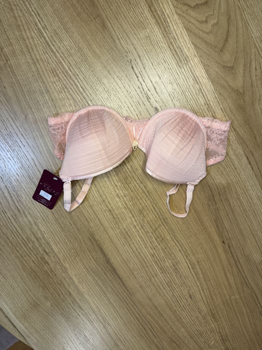 Biustonosz 85B nowy polskiej firmy Kostar