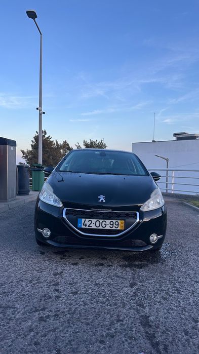 Peugeot 208 1.2VTI