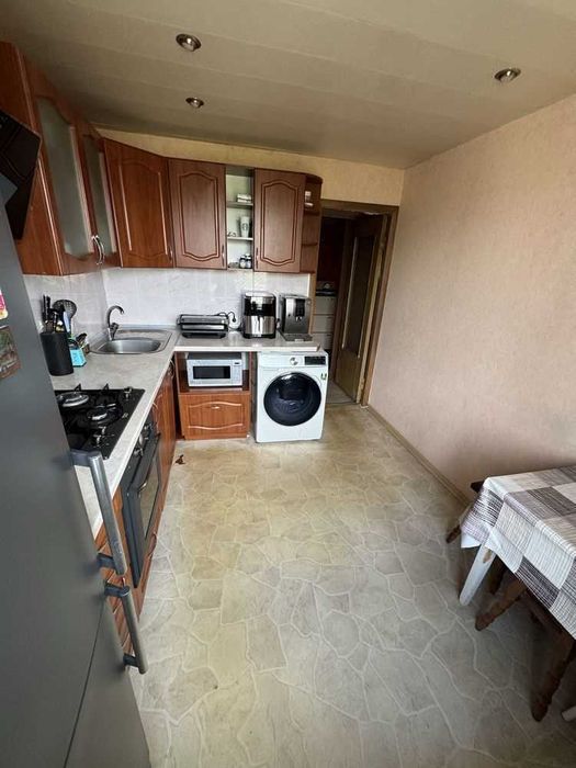 Продаж 3 кім квартири 7/9 пов Розділ. кімнати Поділ №17924