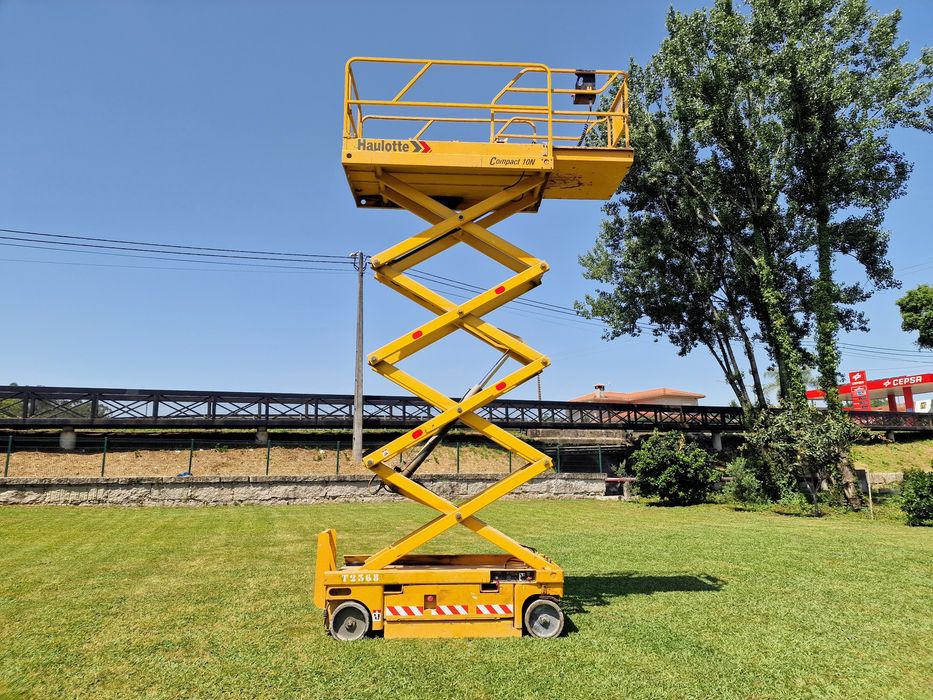 Plataforma elevatória haulotte