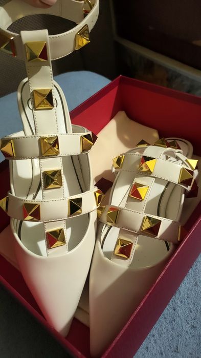 Вечірні мешти брендові на шпильці