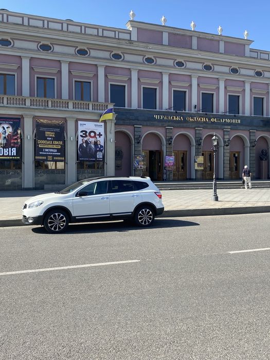 Нісан кашкай +2 власний автомобіль