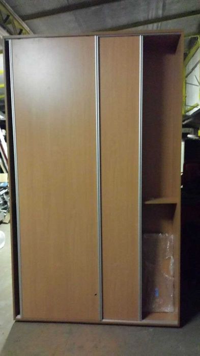 Szafa biurowa aktowa.