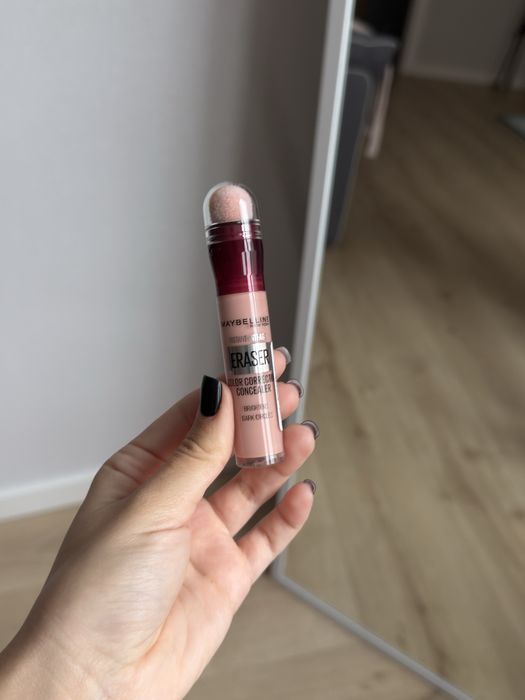 Консилер від Мейбелін Instant Eraser