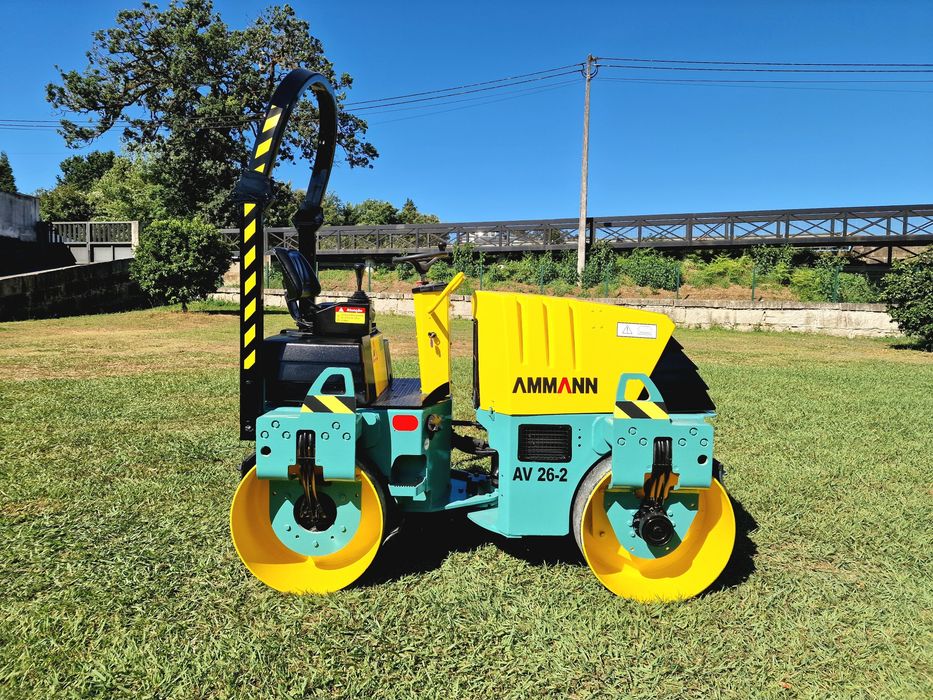 Cilindro compactador marca ammann