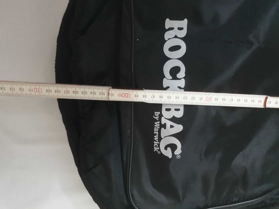 Чехол для гитары длиной 109см.