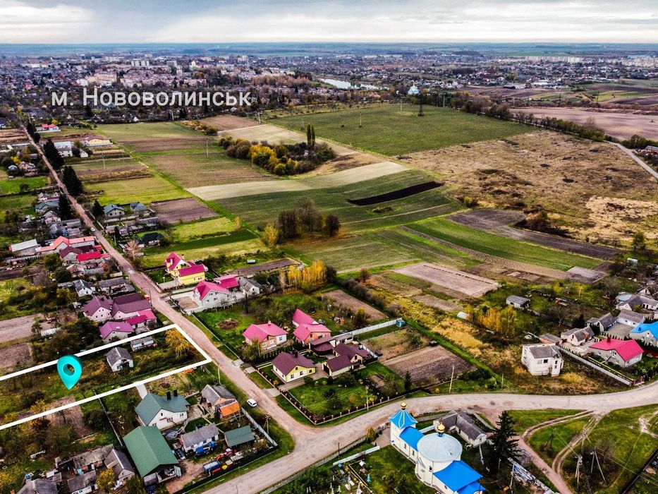 Продається будинок . 25 соток ділянка