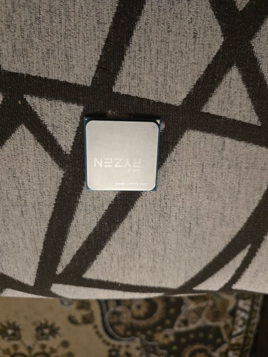 AMD Ryzen 7 1800x 8/16 4.0GHz+бокс кулер