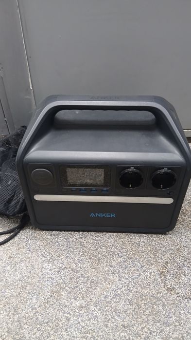Портативна зарядна станція Anker PowerHouse 535 (500W/512Wh)