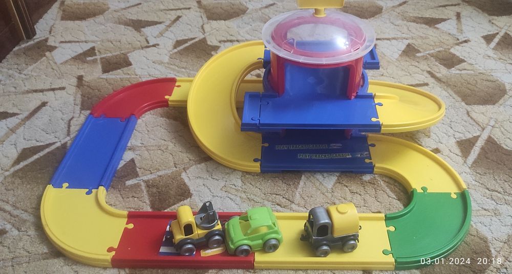 Гараж трек Wader + 2 машинки в подарок