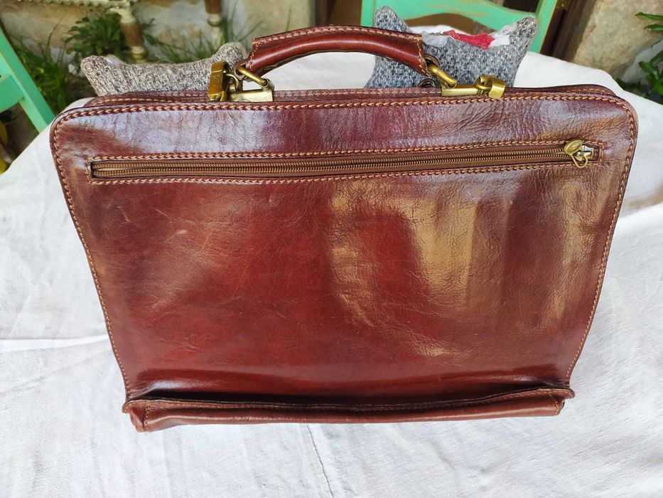 The Bridge - Pasta Executiva em Pele