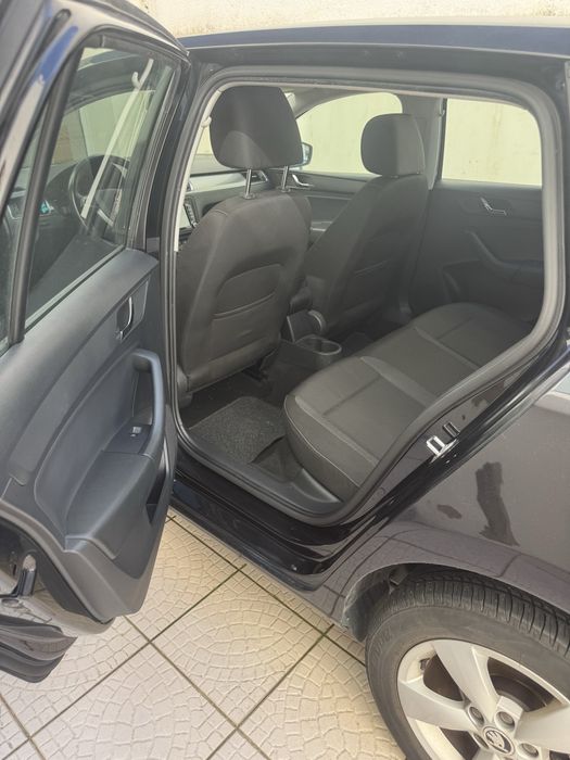 Skoda rapid 1.6 tdi preto- 111328km-Nacional 2014