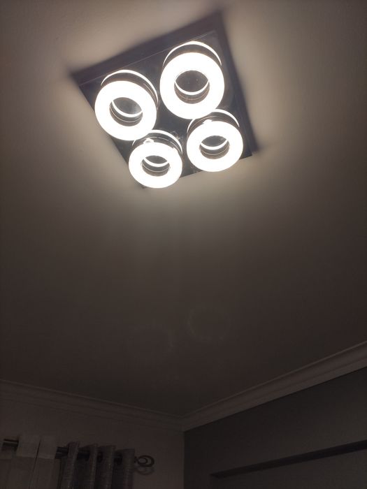 Candeeiro de tecto quadrado