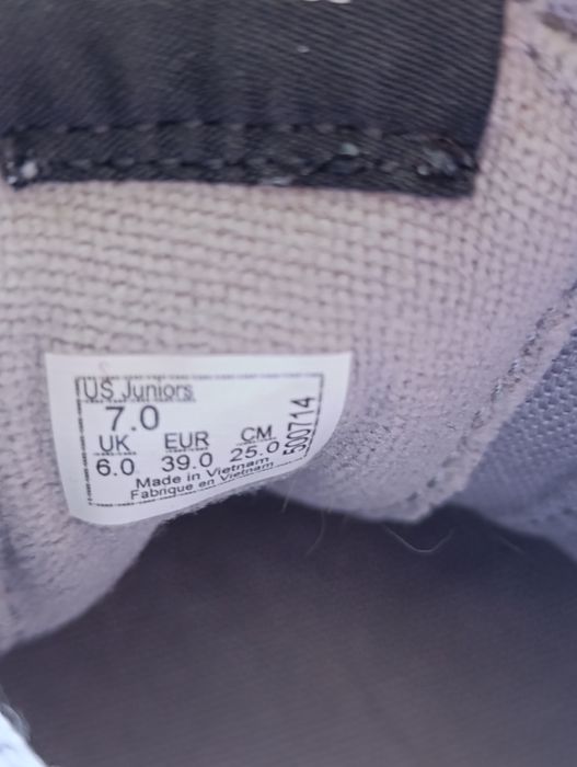 Vans Junior rozmiar 39 zamasz -materiał