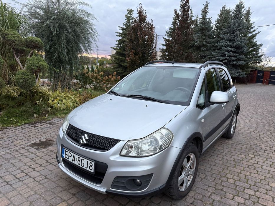 Suzuki SX4 Suzuki SX4 2009 • Premium 1.6 4WD • Benzyna + LPG • 4x4 • Keyless Go