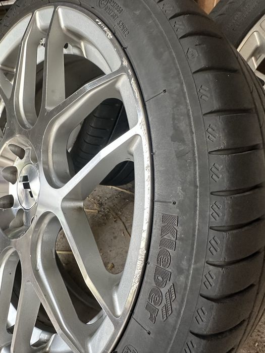 Alufelgi Japan Racing JR18 17x7 ET40 4x100/4x114.3 + Opony Kleber