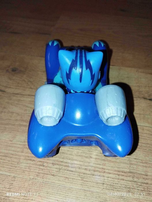 Automóvel cat boy + figura articulada