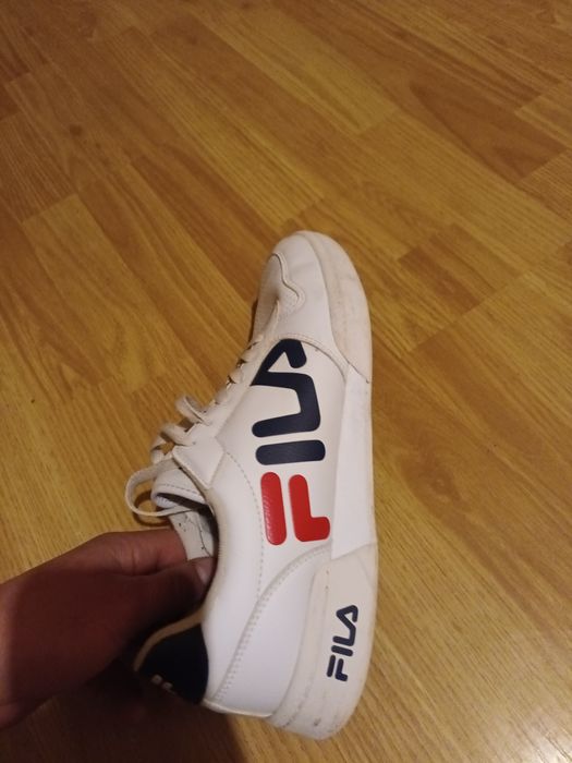 Продам кросівки 47 розмір