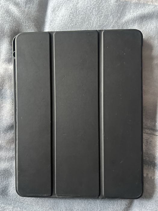 Capa com teclado para iPad 10.9 e11”