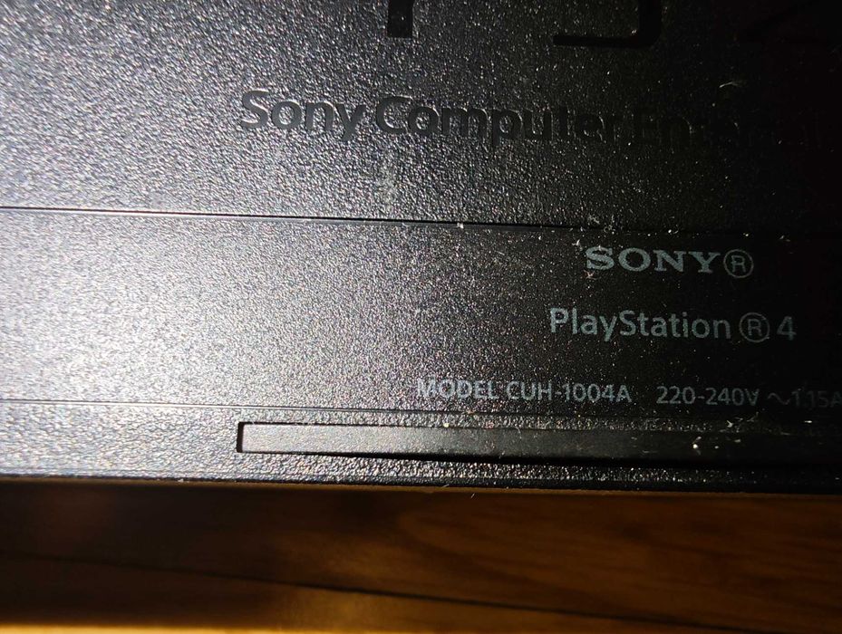Konsola PlayStation 4 500 GB FAT PS4 + 2 x pad +kamerka i gra