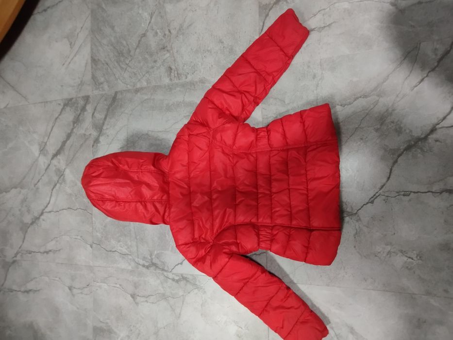 Куртка на дівчинку, розмір 122