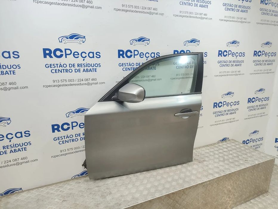 Porta Frente Frontal Esquerda BMW Serie 1 E87 2004 – 2013