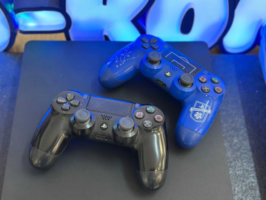 Konsola Sony PlayStation 4 PS4 slim 1 TB 2xPad / RATY