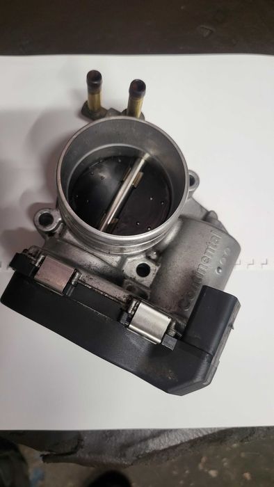 Дросельная заслонка 06G 133 062 M