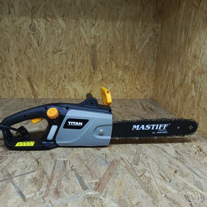 Nieużywana piła łańcuchowa elektryczna pilarka