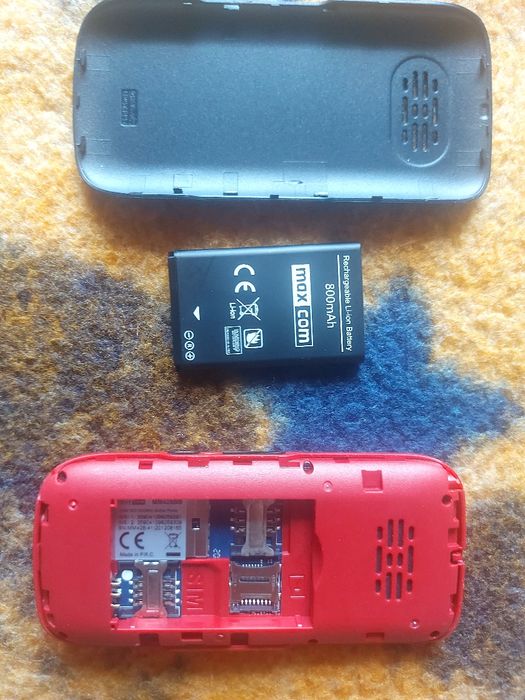 Telefon komórkowy