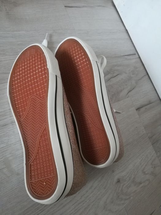 Trampki damskie. Rozmiar 38. Nowe. Okazja.